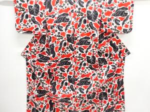 変わり草花模様単衣着物